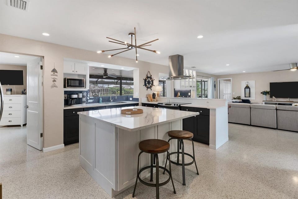 Whip up wonders: Our kitchen, where recipes come to life!
