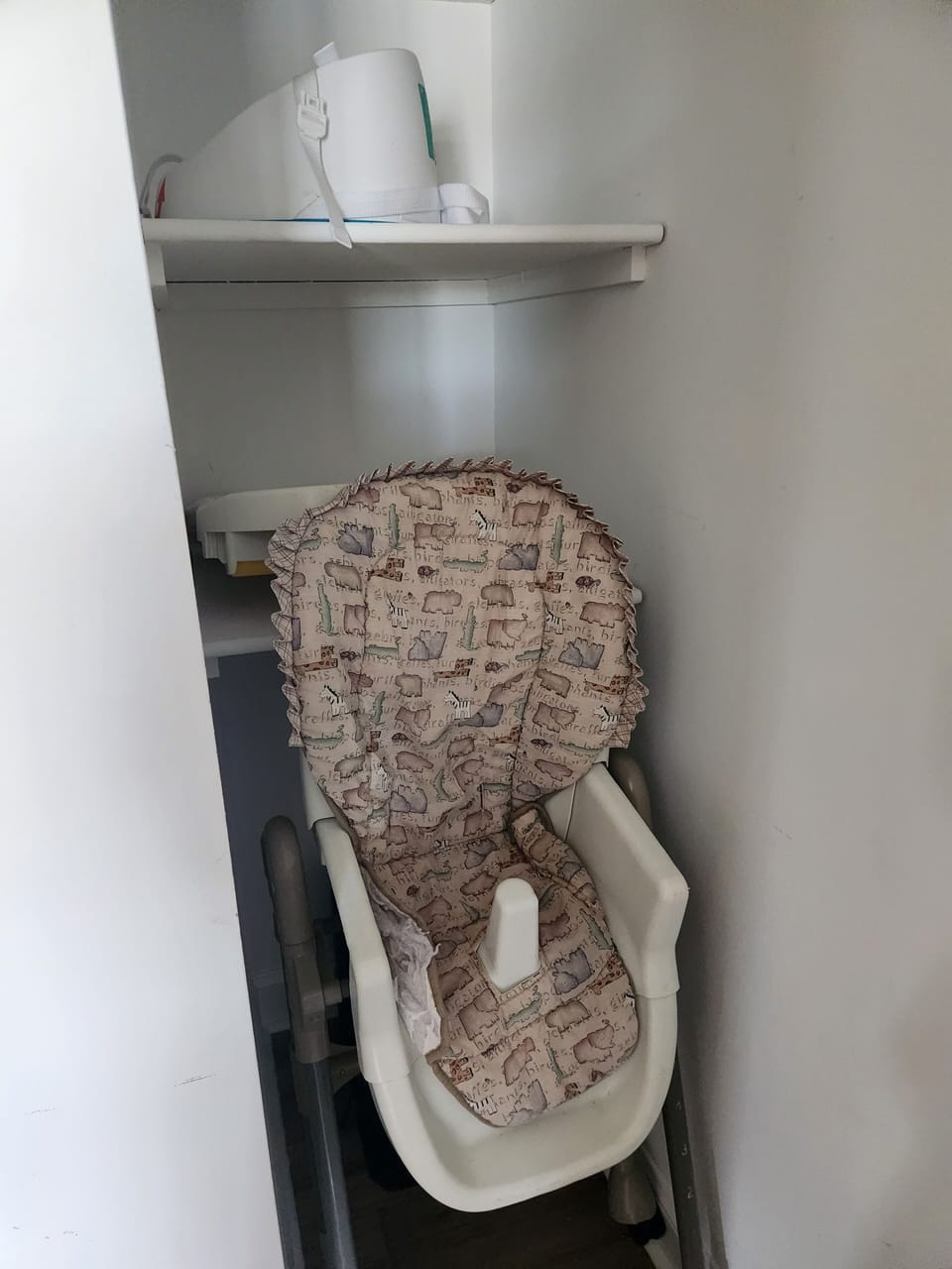 High chair available (as well as pack-n-play and booster seat)