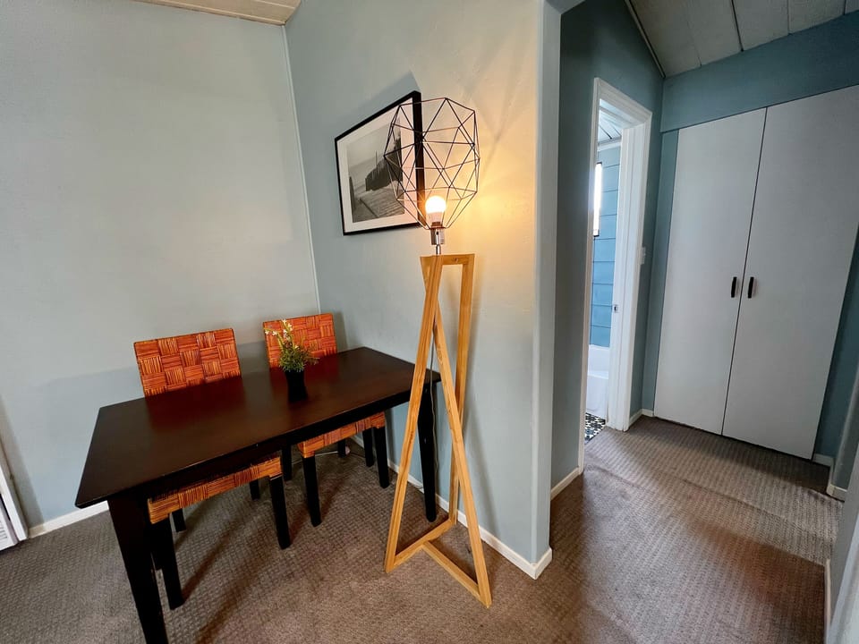 Dining table (2)