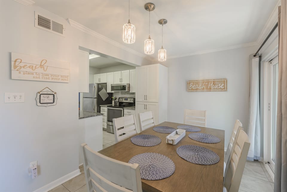 Create lasting memories as you cook and dine together - Ample seating for 6!