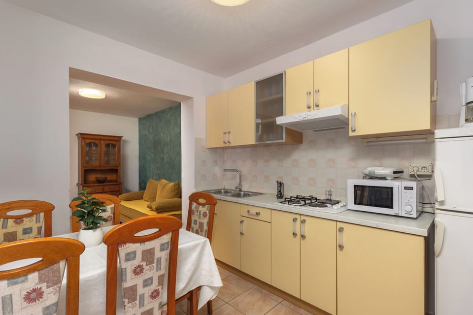 Kitchen and dining area