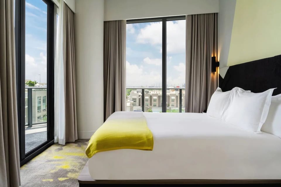 Wake up to sunshine, balcony breezes, and cloud-filled views.