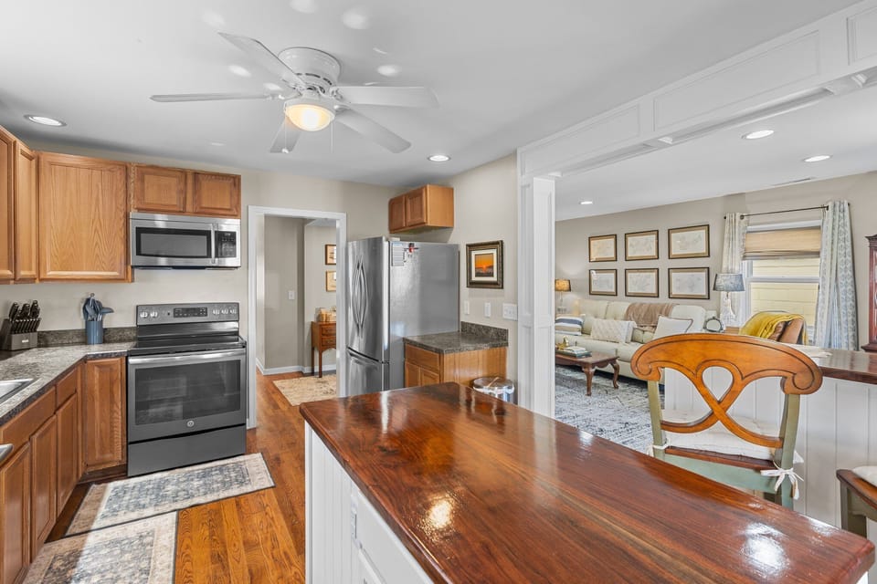Prepare a feast in our modern and fully equipped kitchen