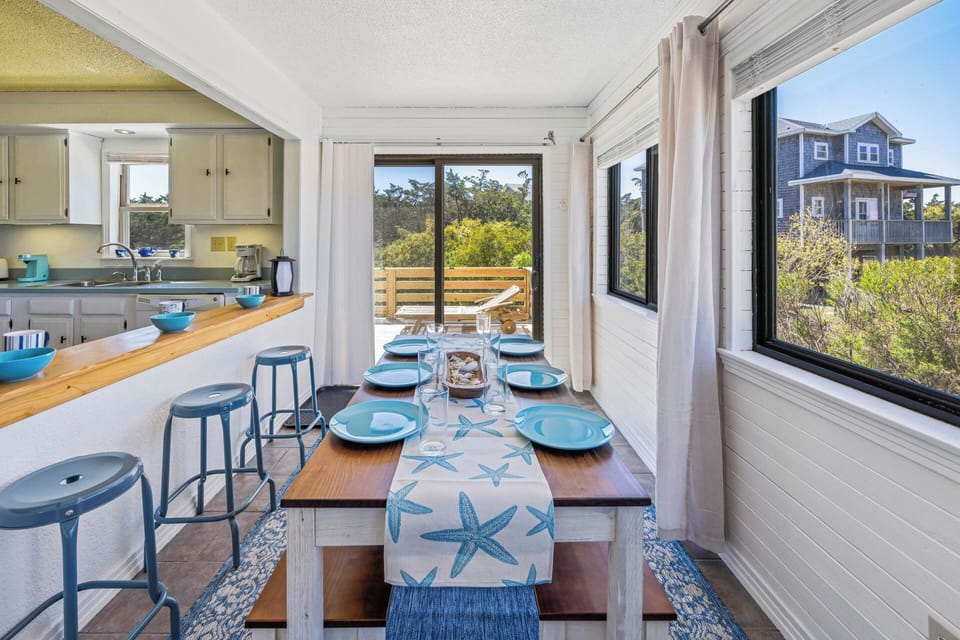 There's plenty of seating in the dining area to relive sunny memories, retell family lore, and relish in fresh meals.