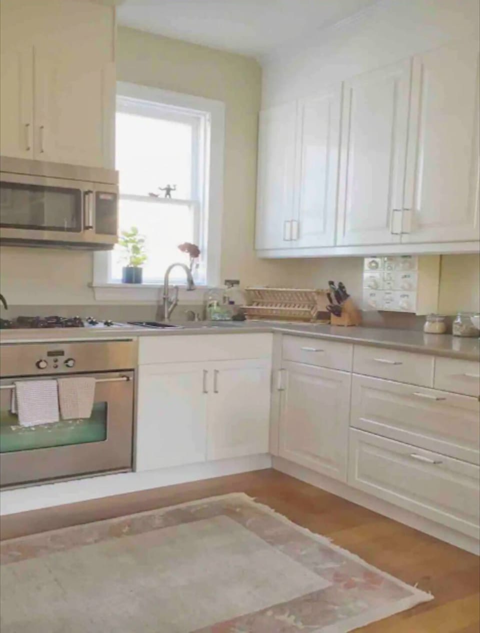 Renovated Kitchen with ample storage & slow-close cabinets