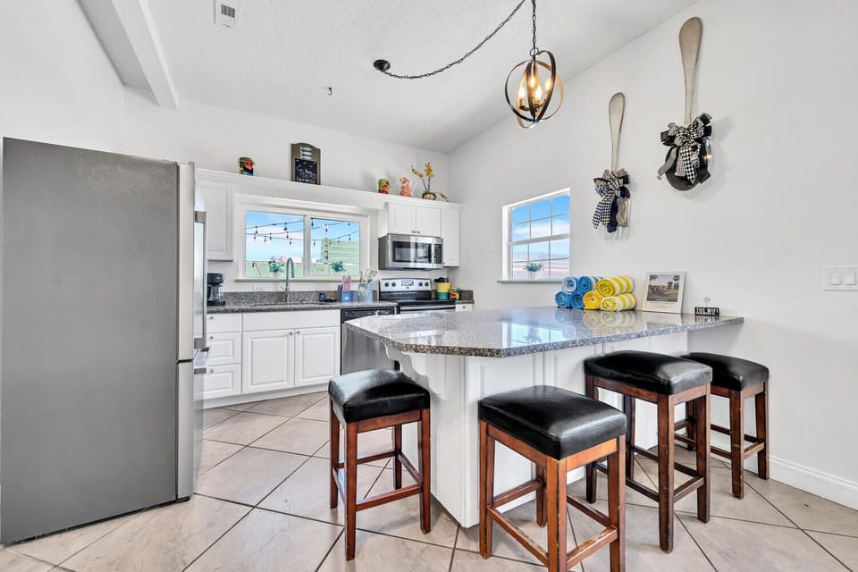 Breakfast bar