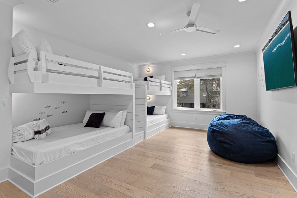 24-SeaStone-Bedroom-4
