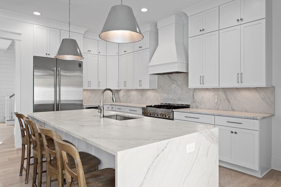 24-SeaStone-Kitchen-Alt