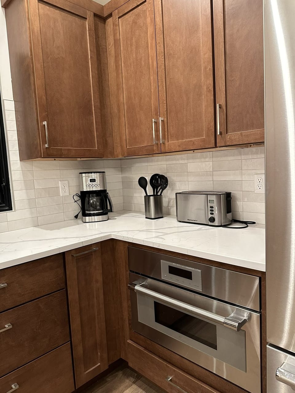 Coffee pot, toaster, crock pot, pots, pans and more basics are ready for you