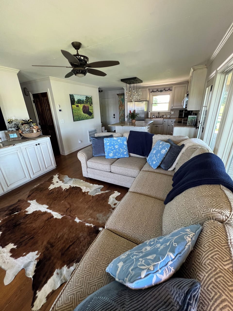 Living room/kitchen combo is perfect for cozy gatherings.