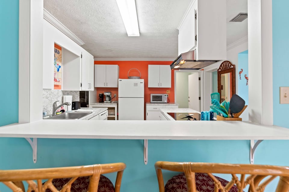 Enjoy a bite at the breakfast bar