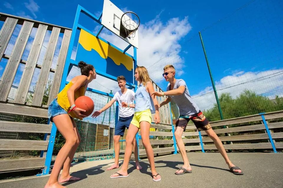 Sport court