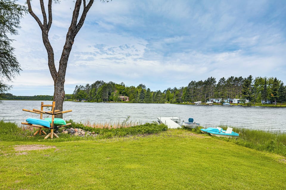 Venus Lake Access | 2 Kayaks | Pedal Boat | Dock