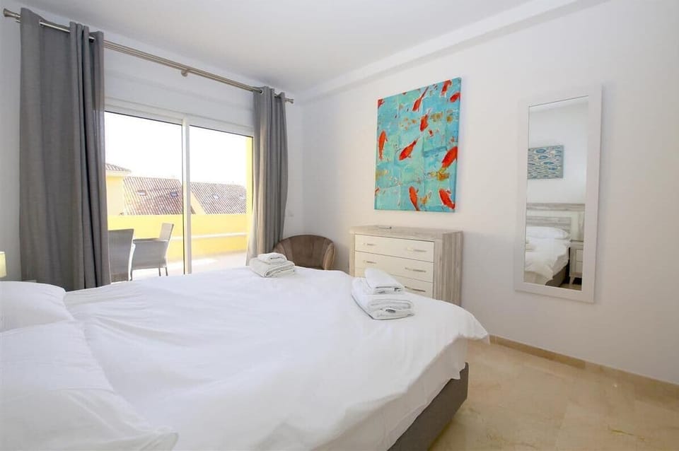 More pictures of the lovely master bedroom