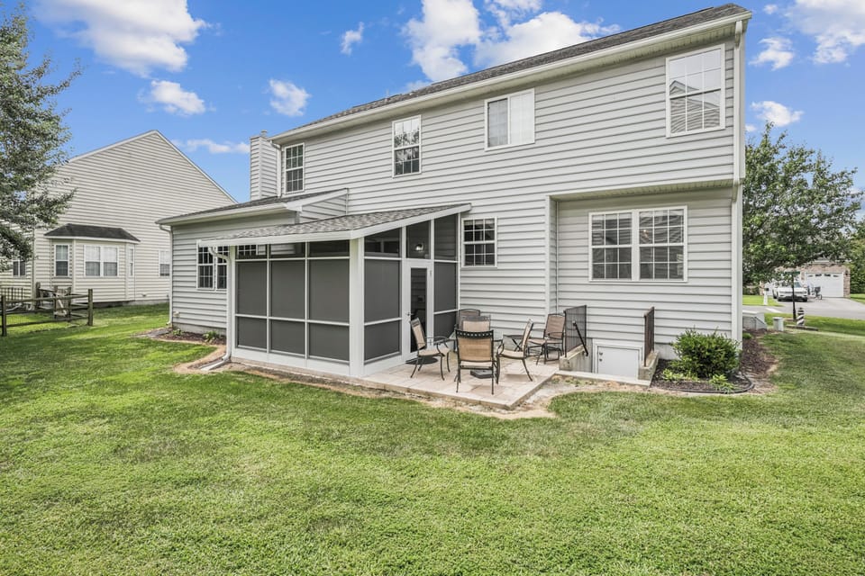 Exterior,Back Elevation,