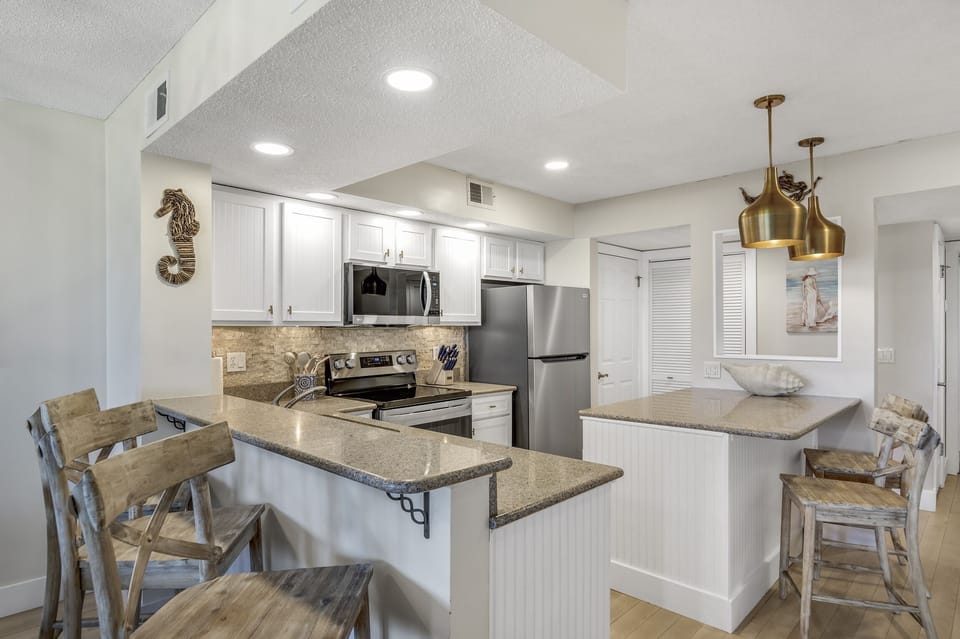 Kitchen Breakfast Bar