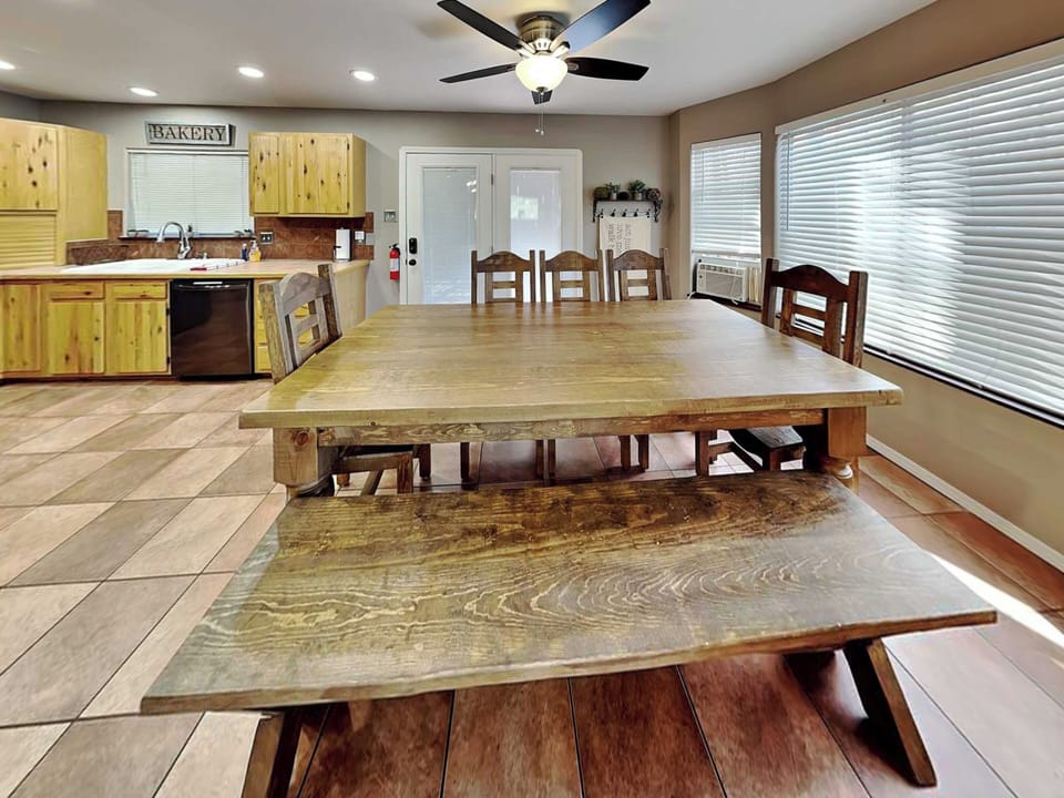 Dining Area - Seating for 8 - First Floor