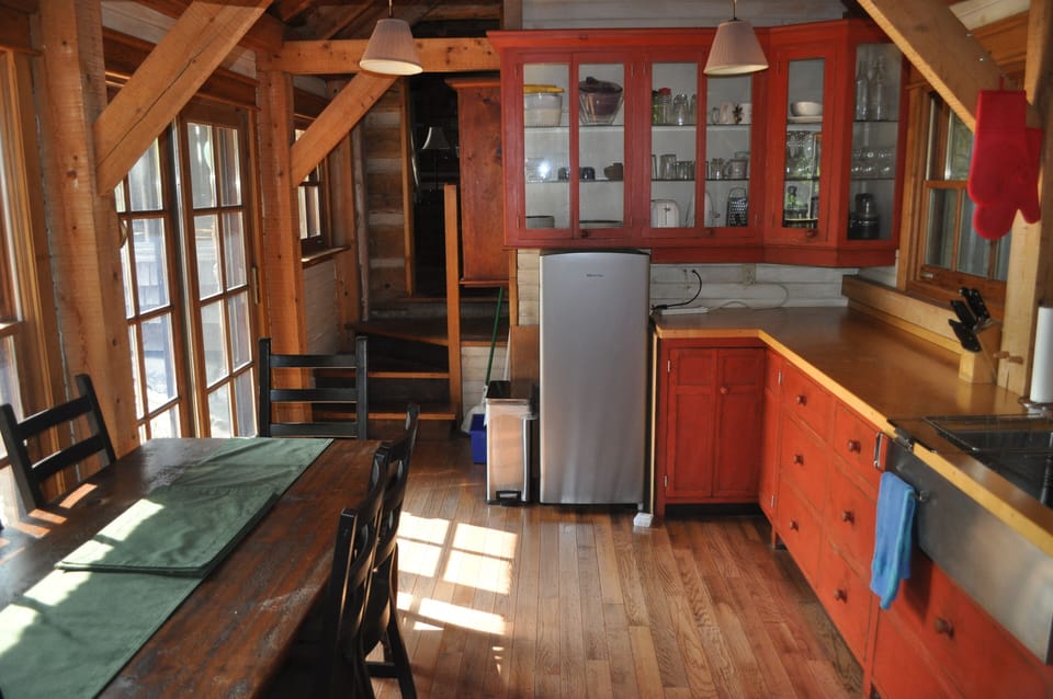 The property comes with all kitchen utensils and an electric fridge/freezer.