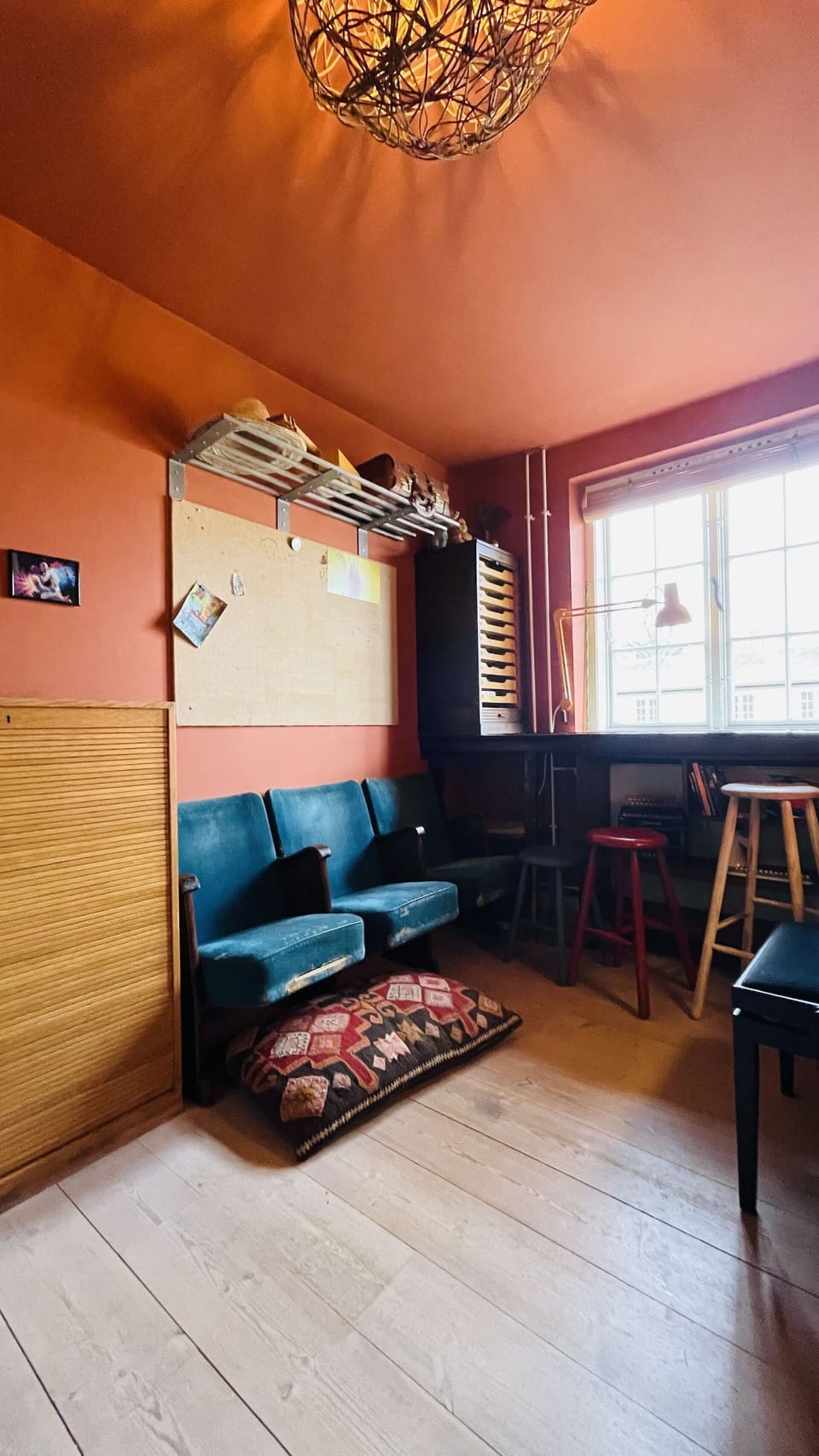 Room Detail