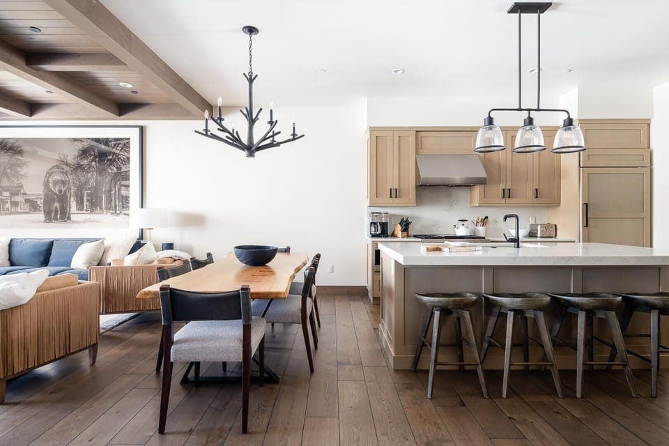 Dining Room, Dining Table, Furniture, Indoors, Table