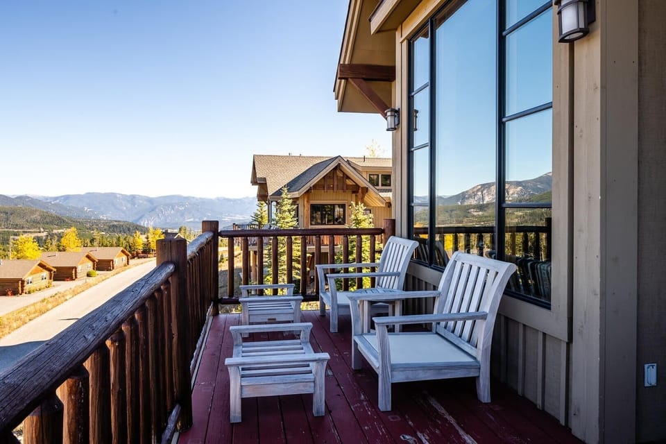 Nature, Outdoors, Scenery, Balcony, Building