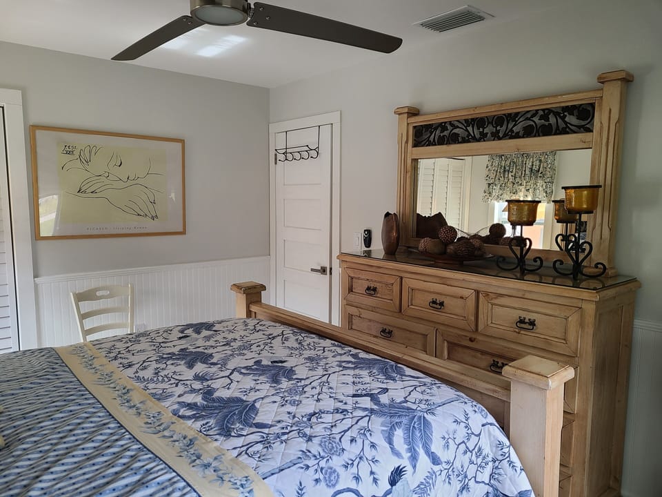 MAIN BDRM - SEE DETAILS PREVIOUSLY