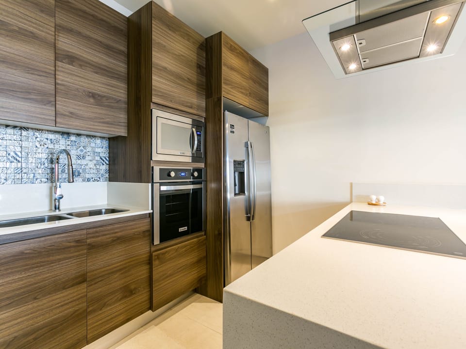 Modern, fully equipped kitchen—perfect for cooking, gathering, and entertaining.