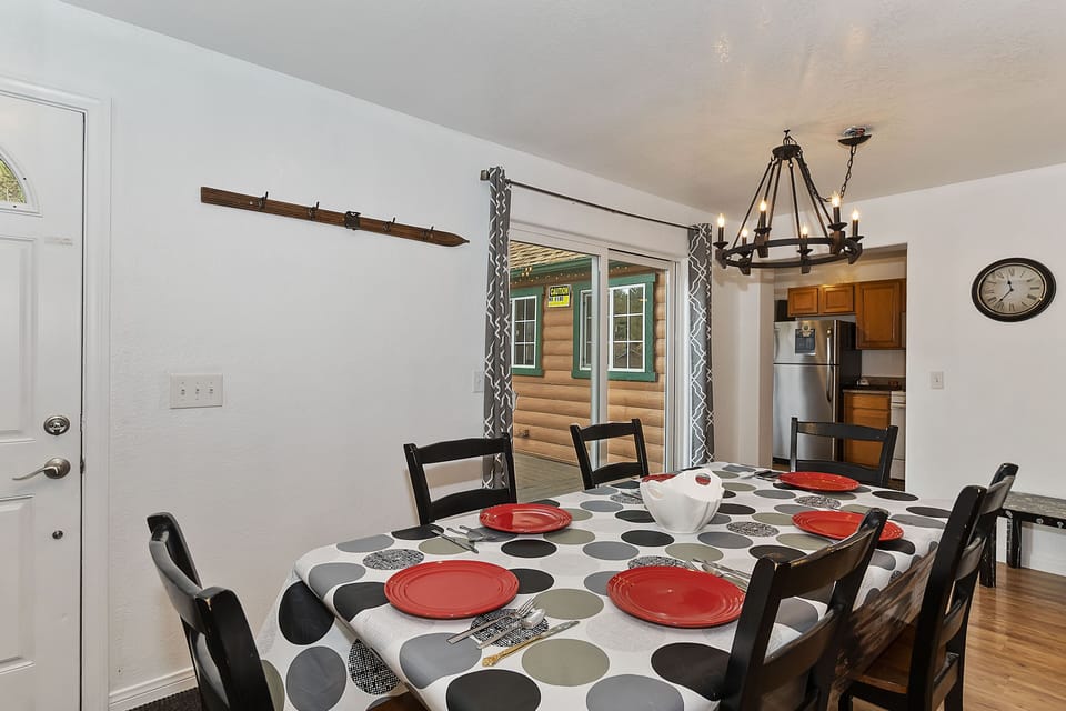 dining room 2