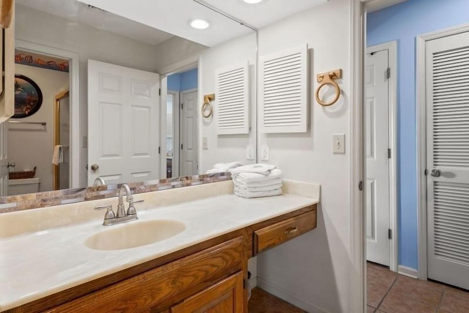 Sink, Sink Faucet, Indoors, Home Decor, Double Sink