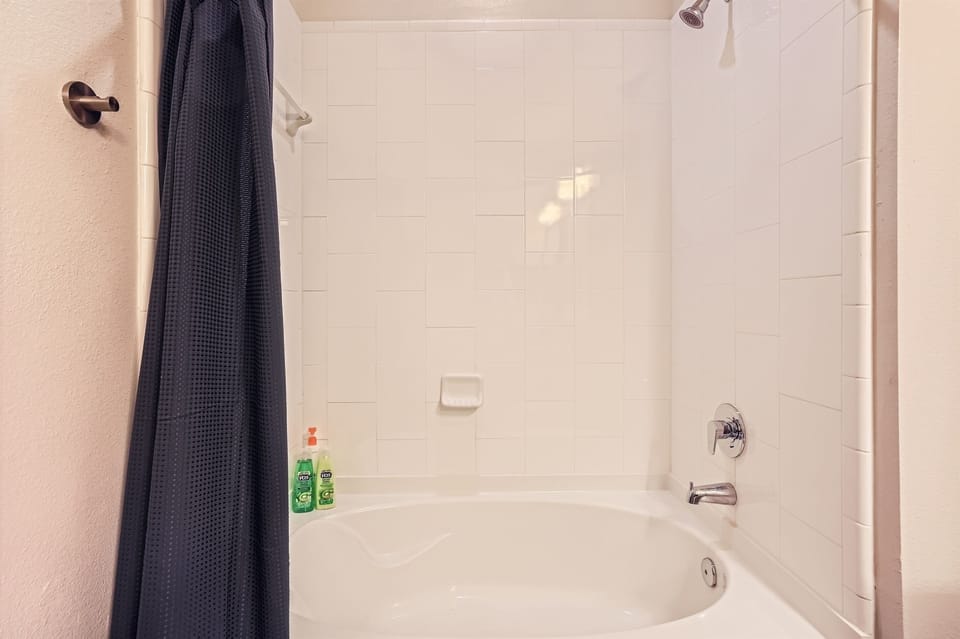 1st Bedroom Bathroom