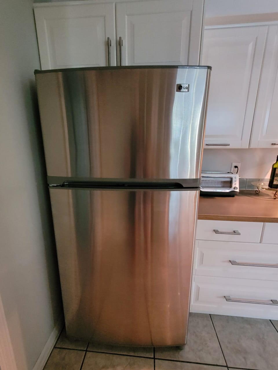 LG refrigerator, interior ice maker