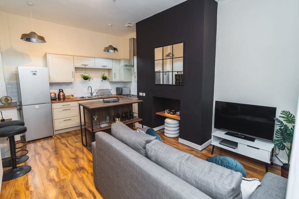 Living Room / Lounge