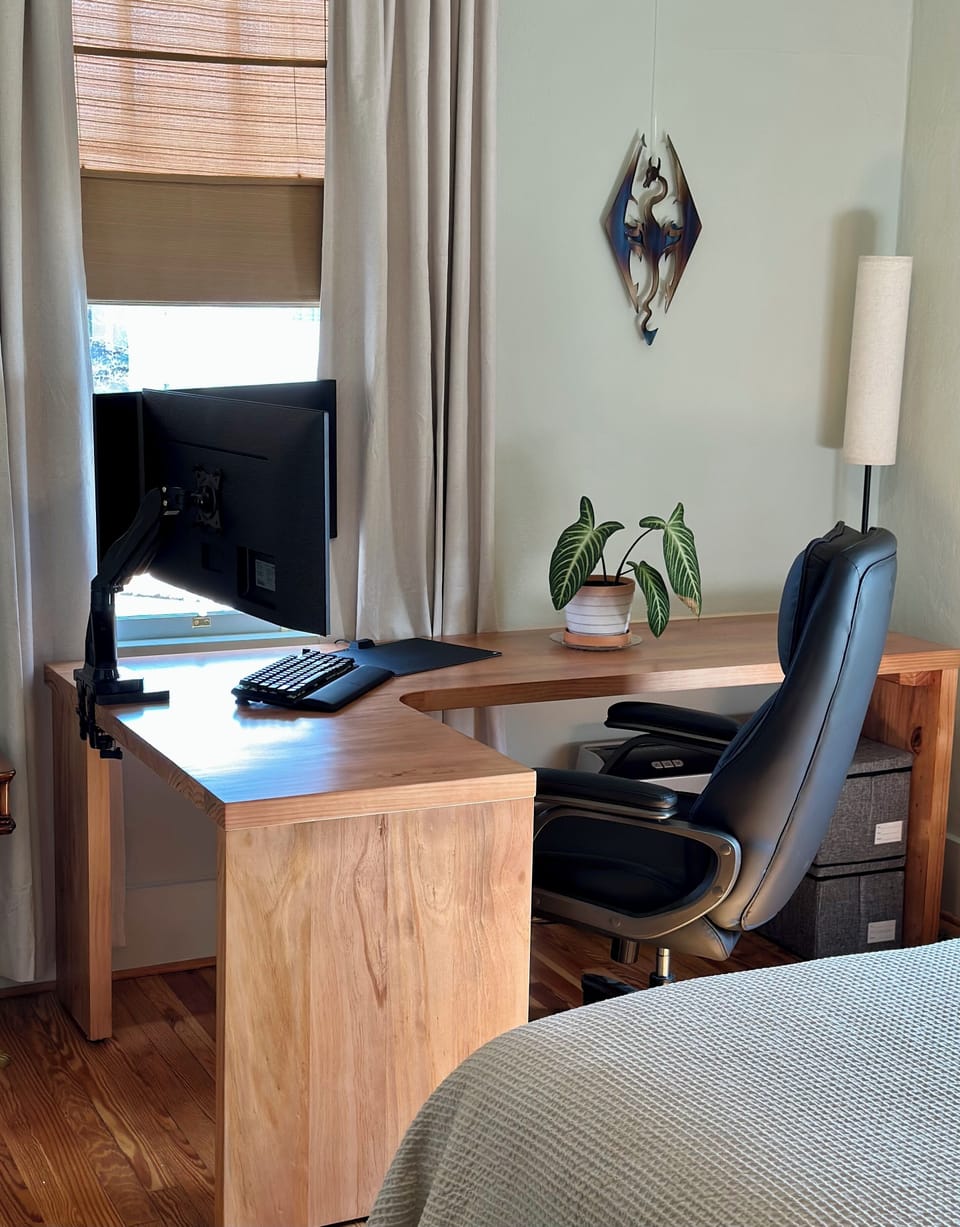 Guest room work station