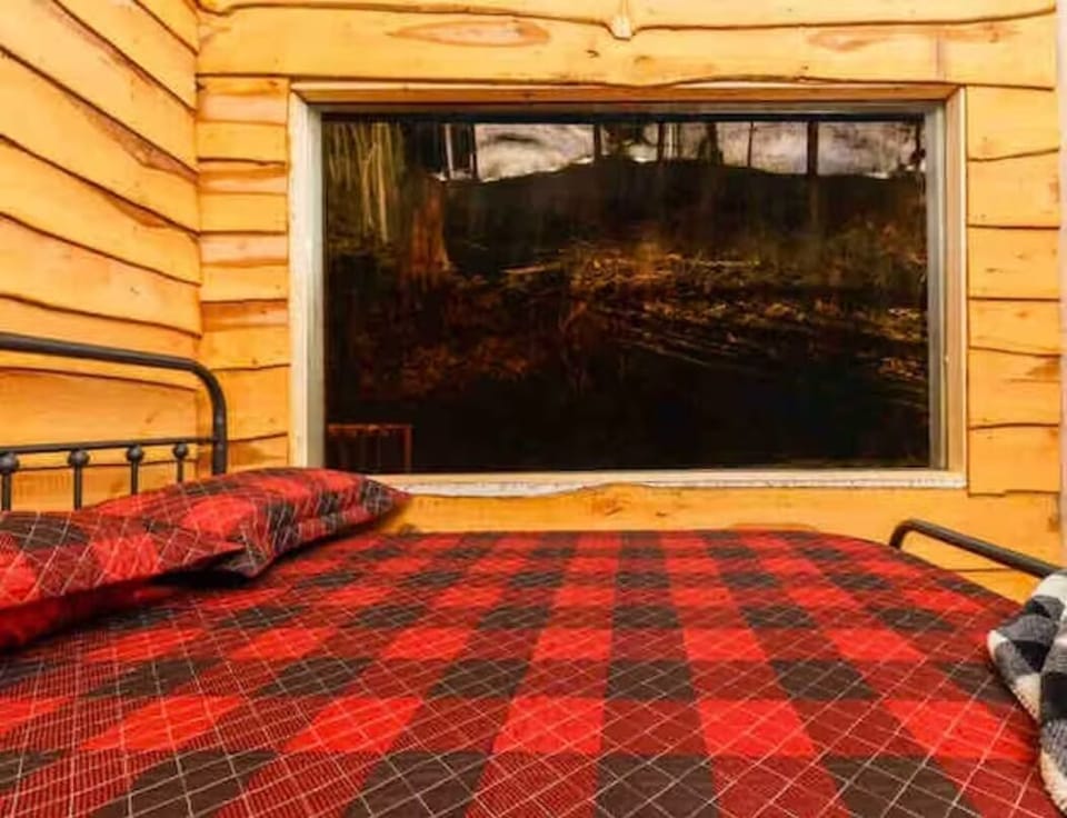 Top floor bedroom 1