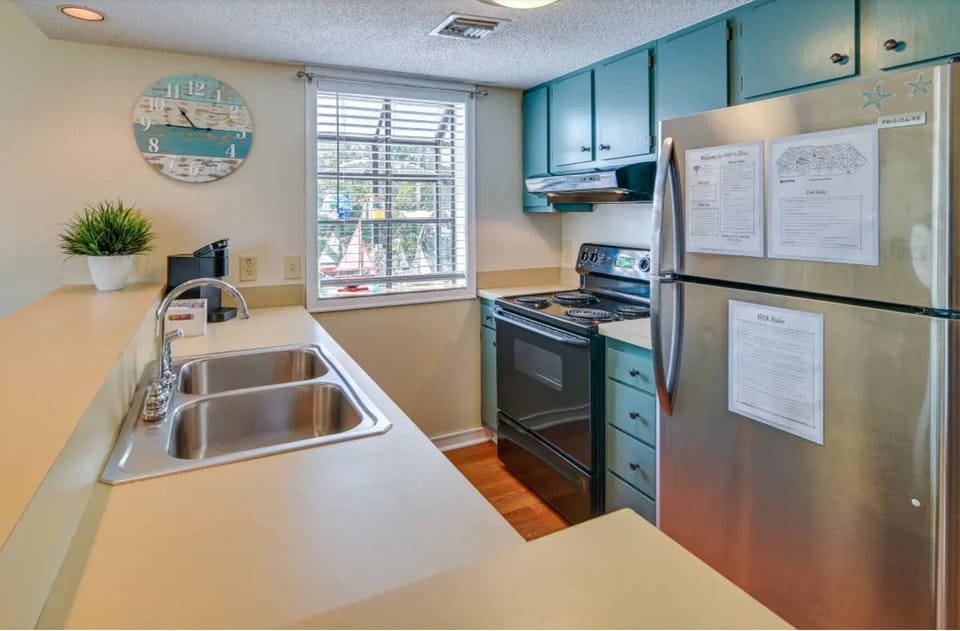 Fully stocked kitchen
