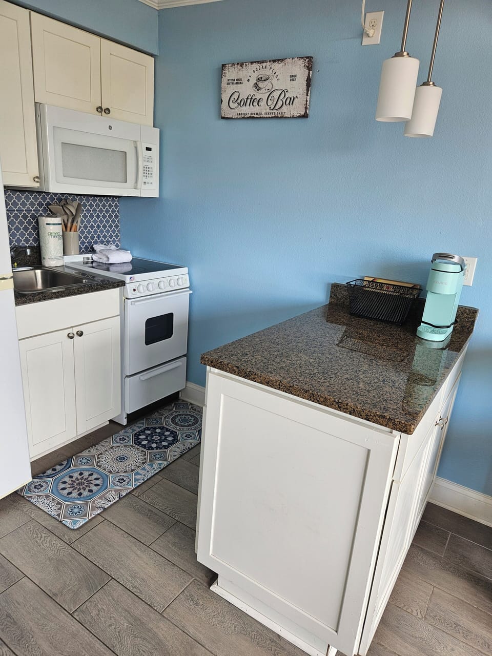 Kitchenette 