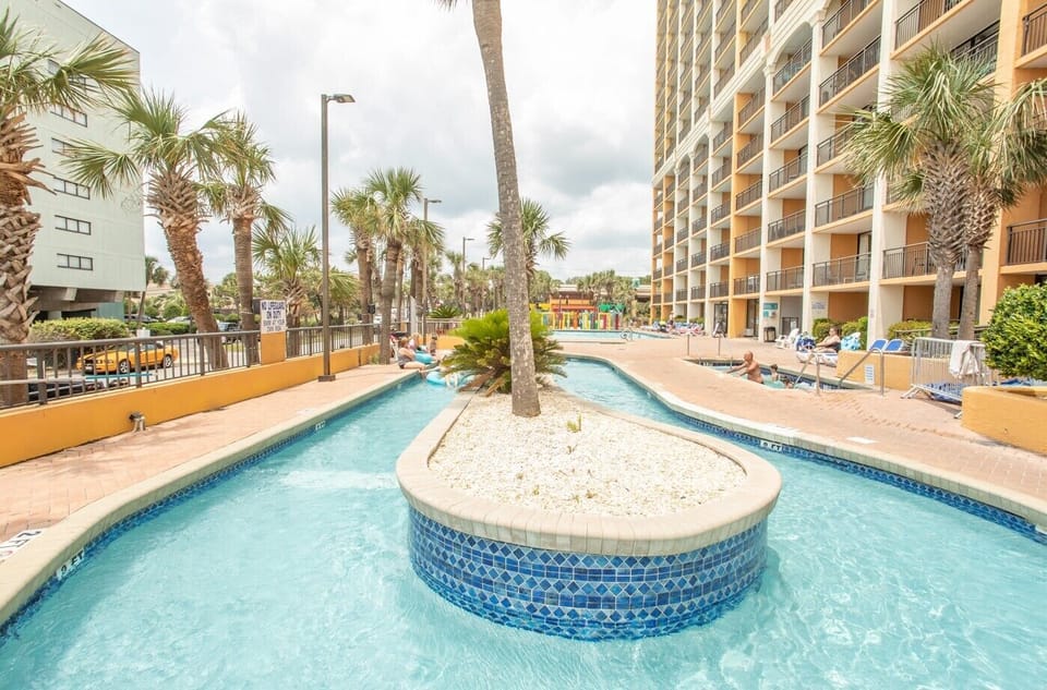 Lazy river