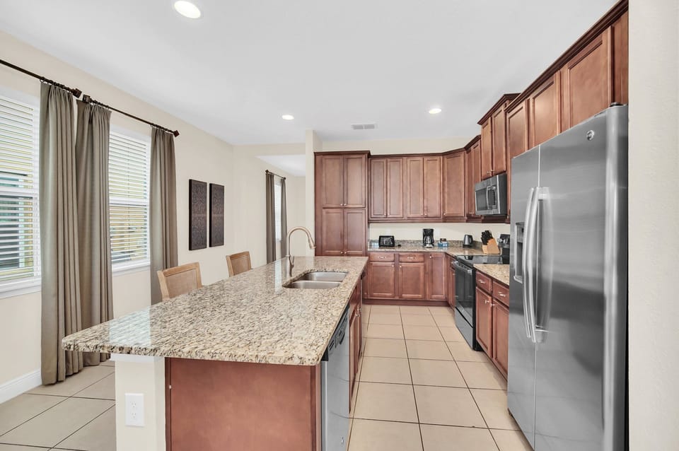 Large kitchen island —great for prepping group meals or casual breakfasts.
