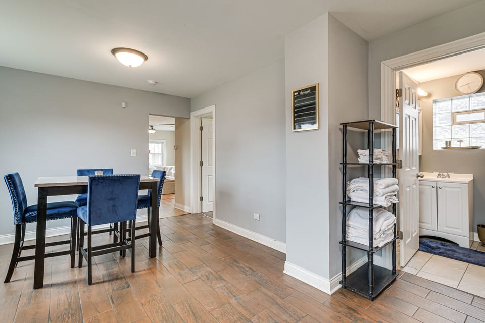 Dining Area | Dishware/Flatware
