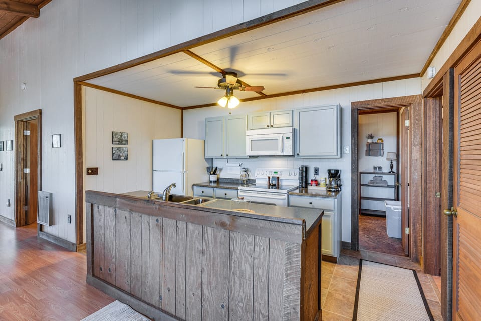 Kitchen | Drip Coffee Maker