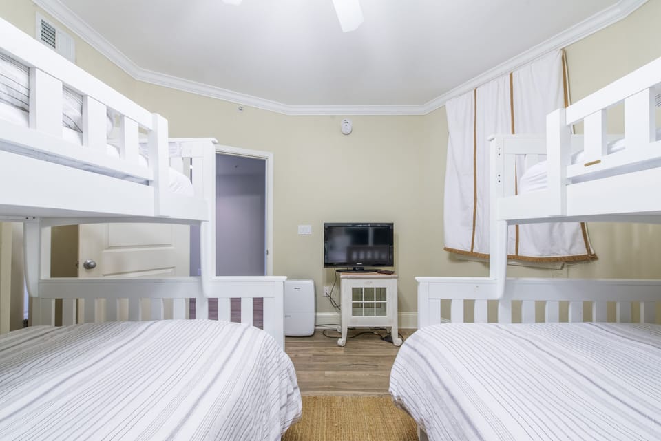 Caribe Resort B601 Guest Bedroom