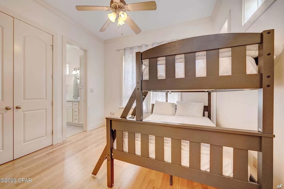 Bunk room