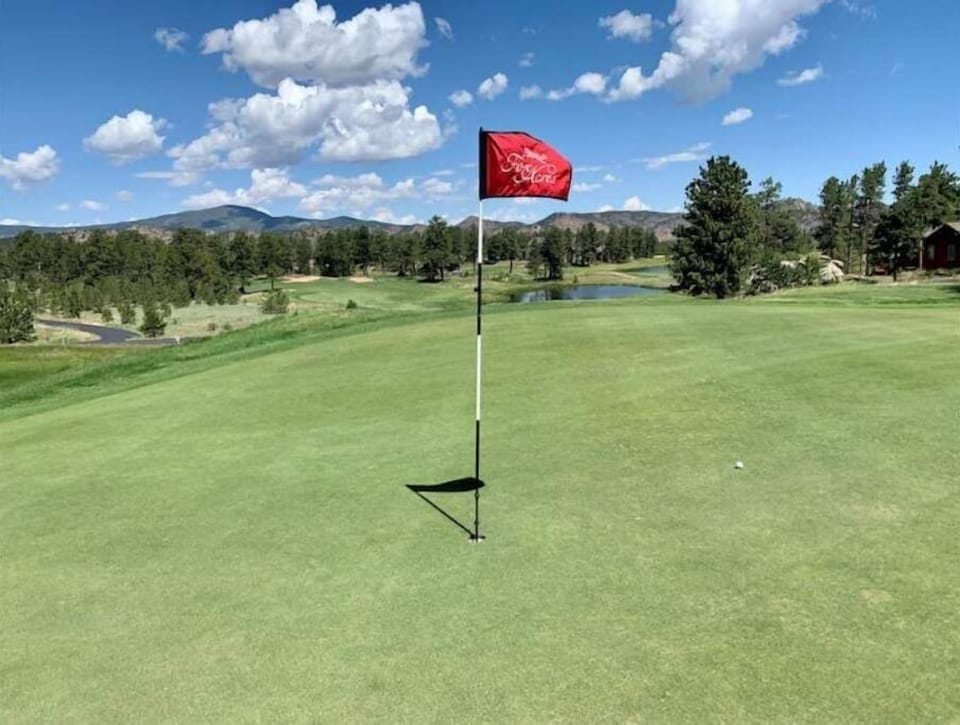 Enjoy 18 holes of golf at Fox Acres