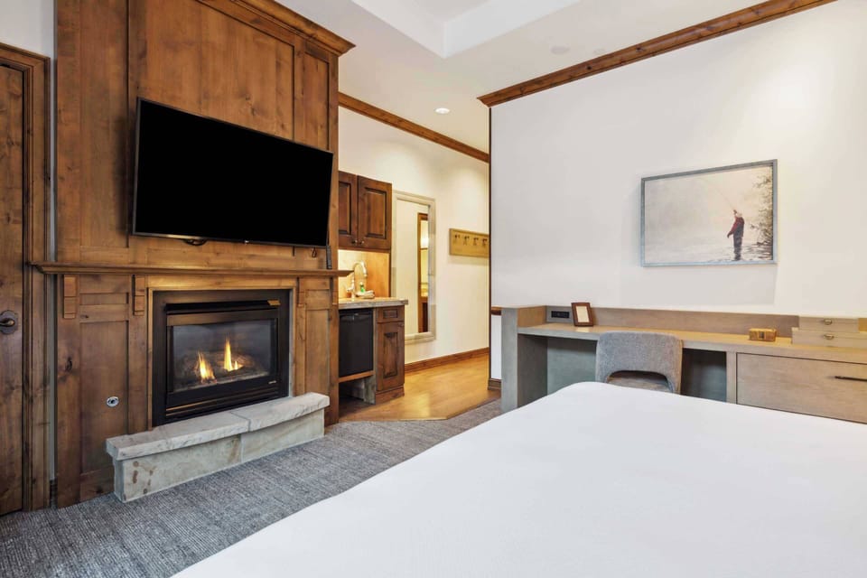 AspenMtnResidences-09A-3428