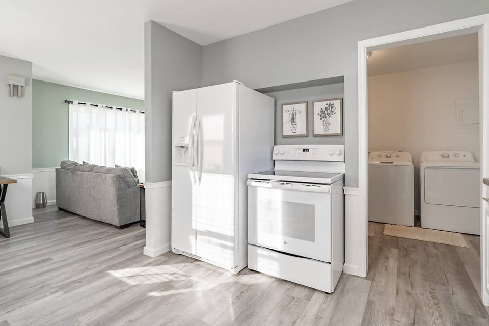 Full size appliances!