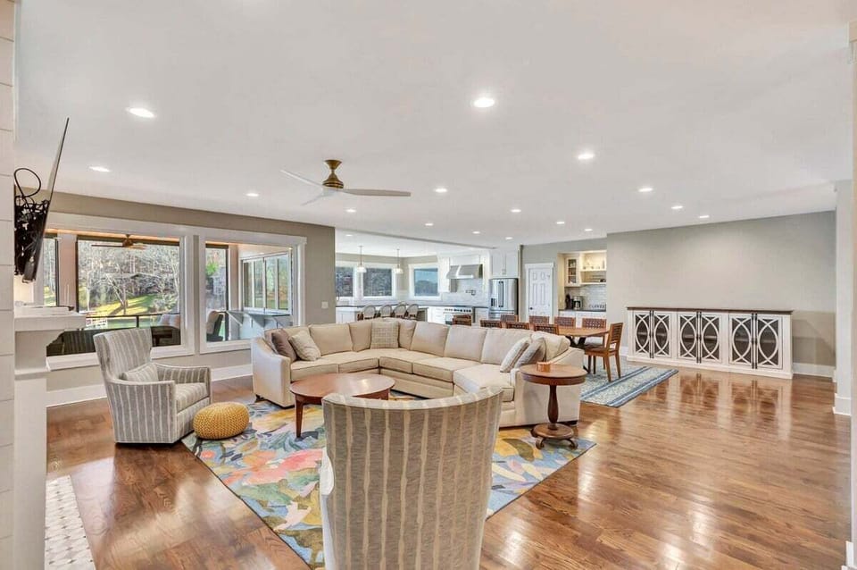 Main level living room