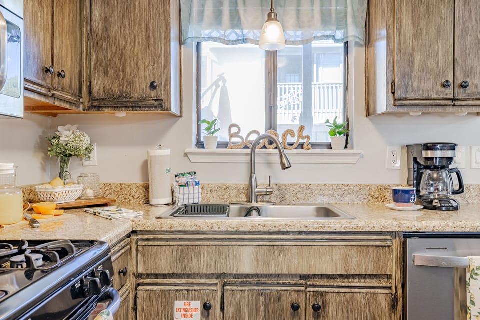 Fully Stocked Kitchen makes meal prep inside the condo a breeze.