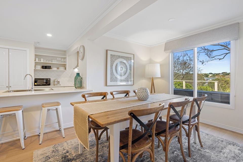 Dining, Kitchen