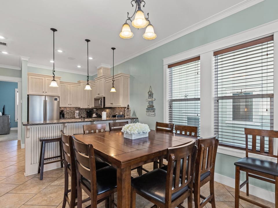 Dining Area |-- Second Floor