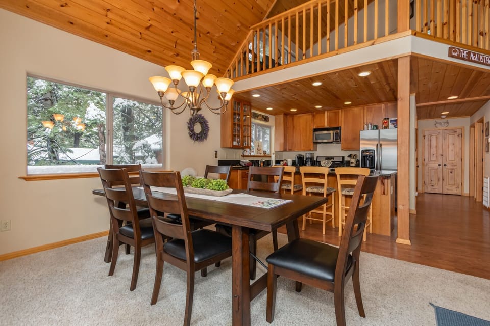 Dining Area 2